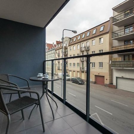 Apartamento Manufaktura Praska Varsovia Exterior foto