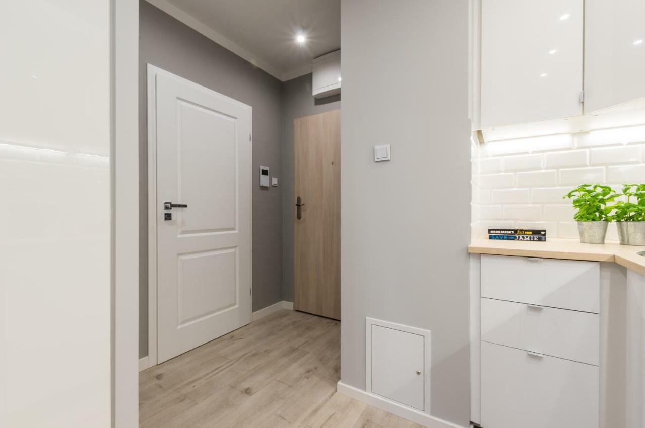 Apartamento Manufaktura Praska Varsovia Exterior foto