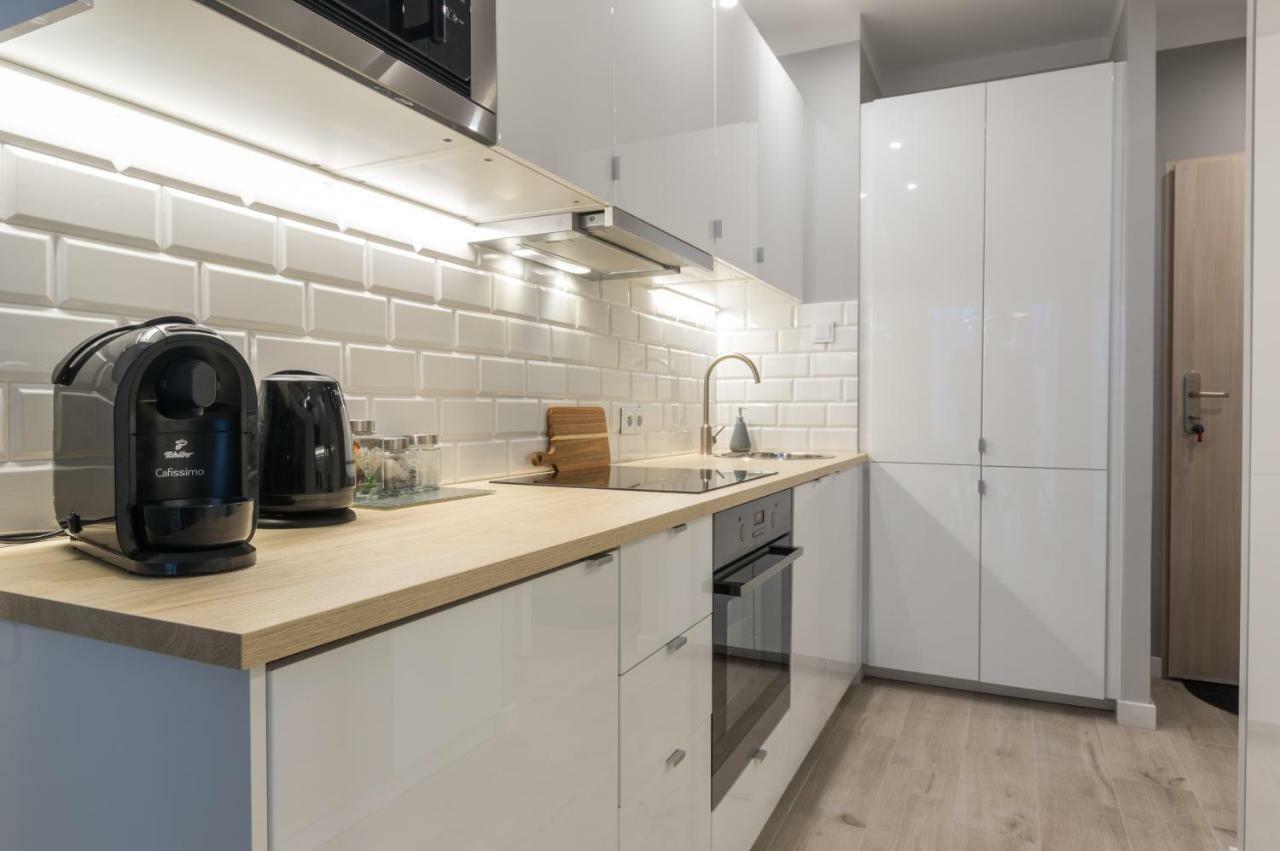 Apartamento Manufaktura Praska Varsovia Exterior foto